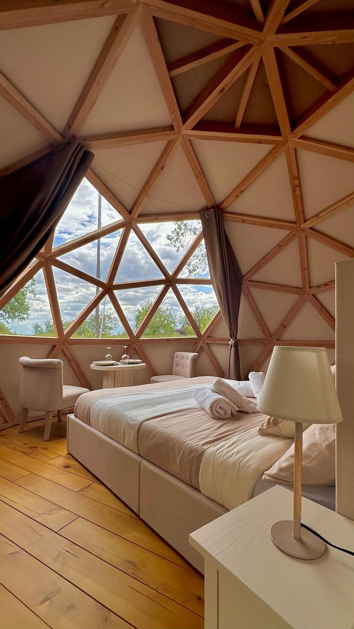 Dome Pathome Catonvielle Buitenkant foto