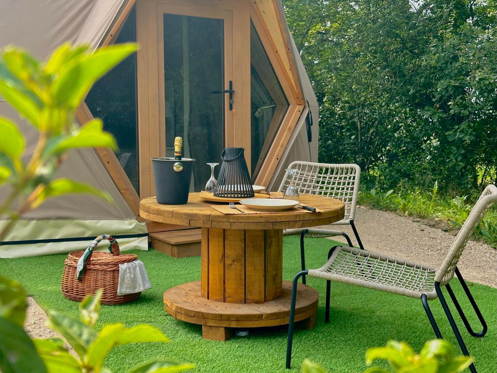 Dome Pathome Catonvielle Buitenkant foto