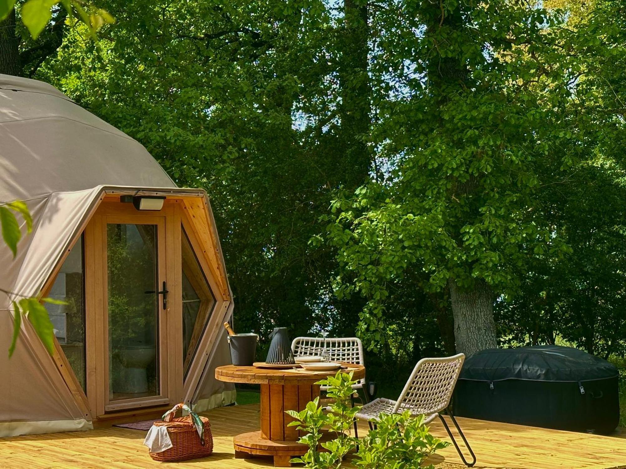 Dome Pathome Catonvielle Buitenkant foto